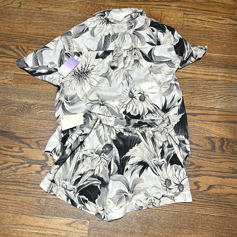 Medium PJ Set - Picture 2 of 2